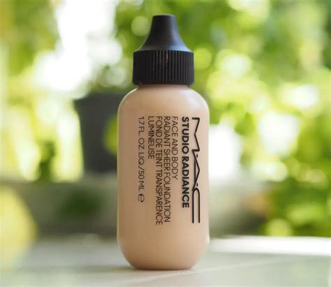 Discover the magic of I am magic radiance foundation for a flawless complexion